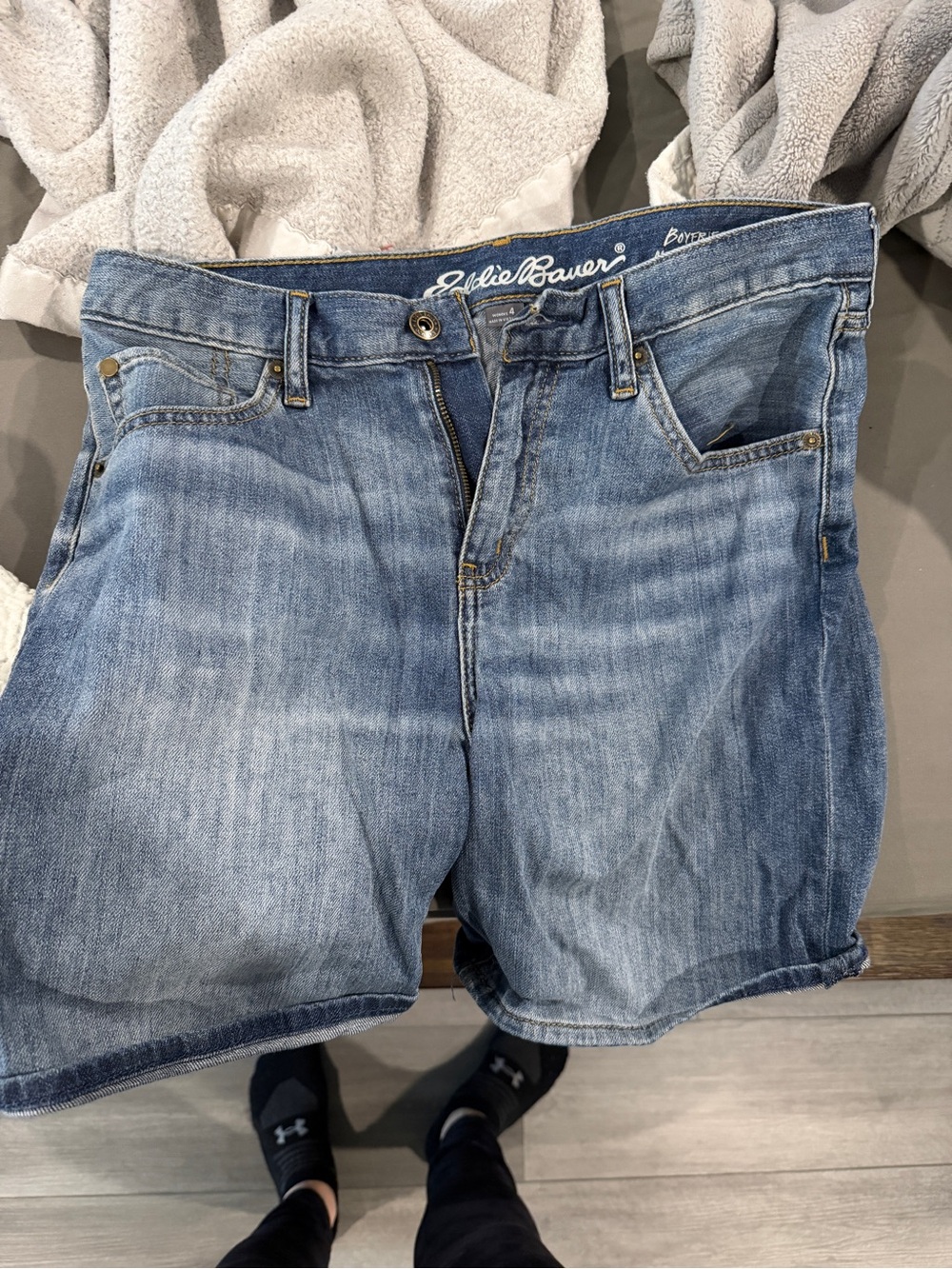 Eddie Bauer Blue Denim Boyfriend Midrise Shorts